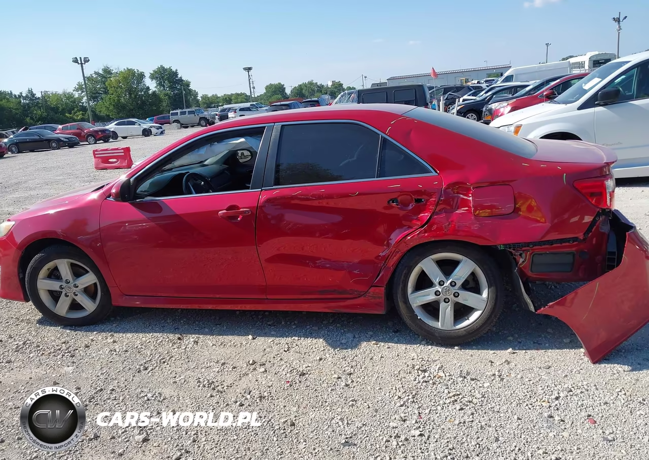 2014 Toyota Camry Se VIN:4T1BF1FK2EU842372 - 14