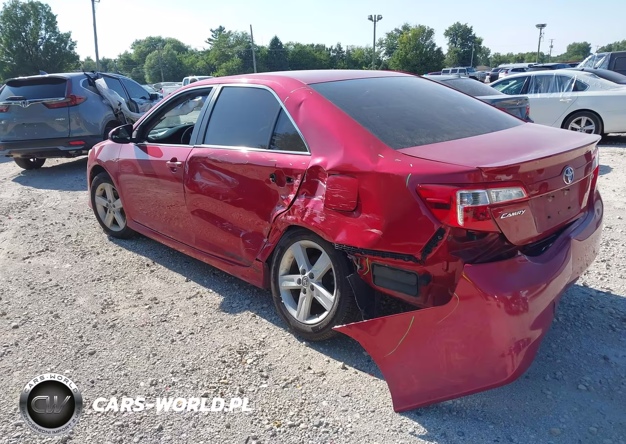 2014 Toyota Camry Se VIN:4T1BF1FK2EU842372 - 3