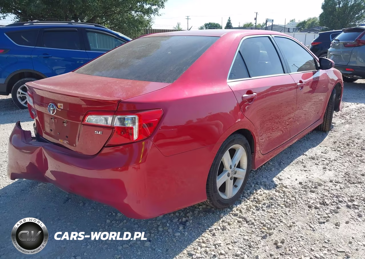2014 Toyota Camry Se VIN:4T1BF1FK2EU842372 - 4