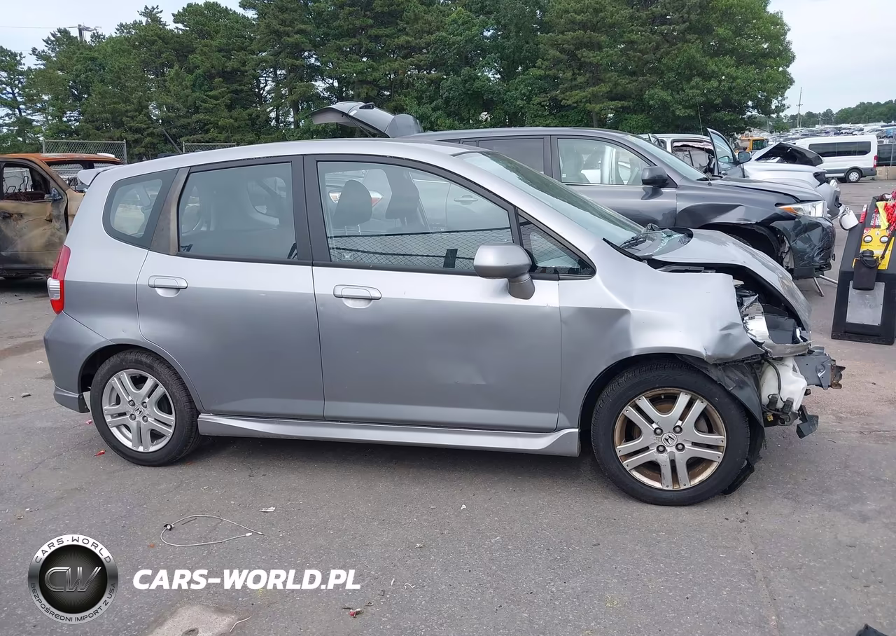 2007 Honda Fit Sport VIN:JHMGD38687S042507 - 13