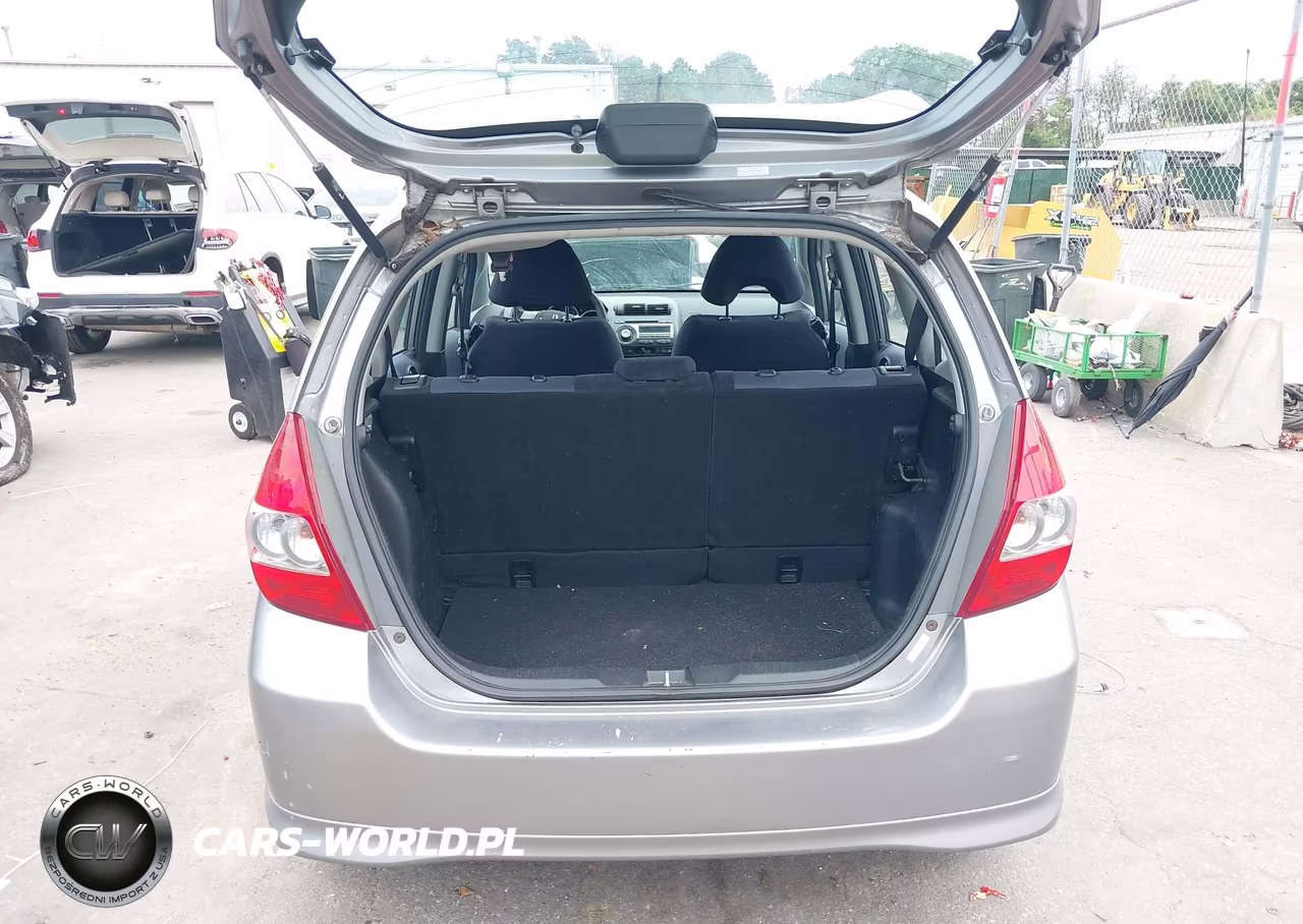 2007 Honda Fit Sport VIN:JHMGD38687S042507 - 18