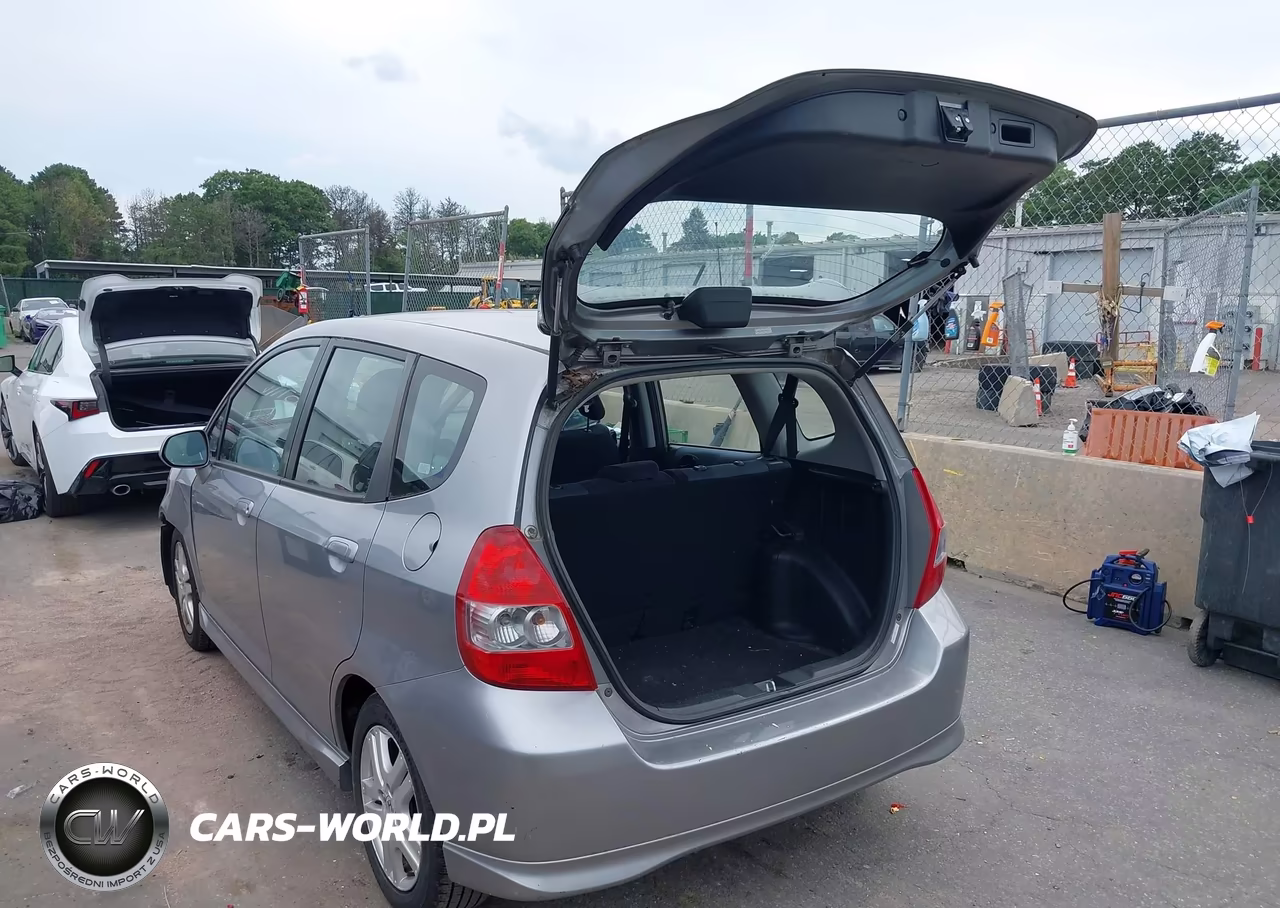2007 Honda Fit Sport VIN:JHMGD38687S042507 - 3