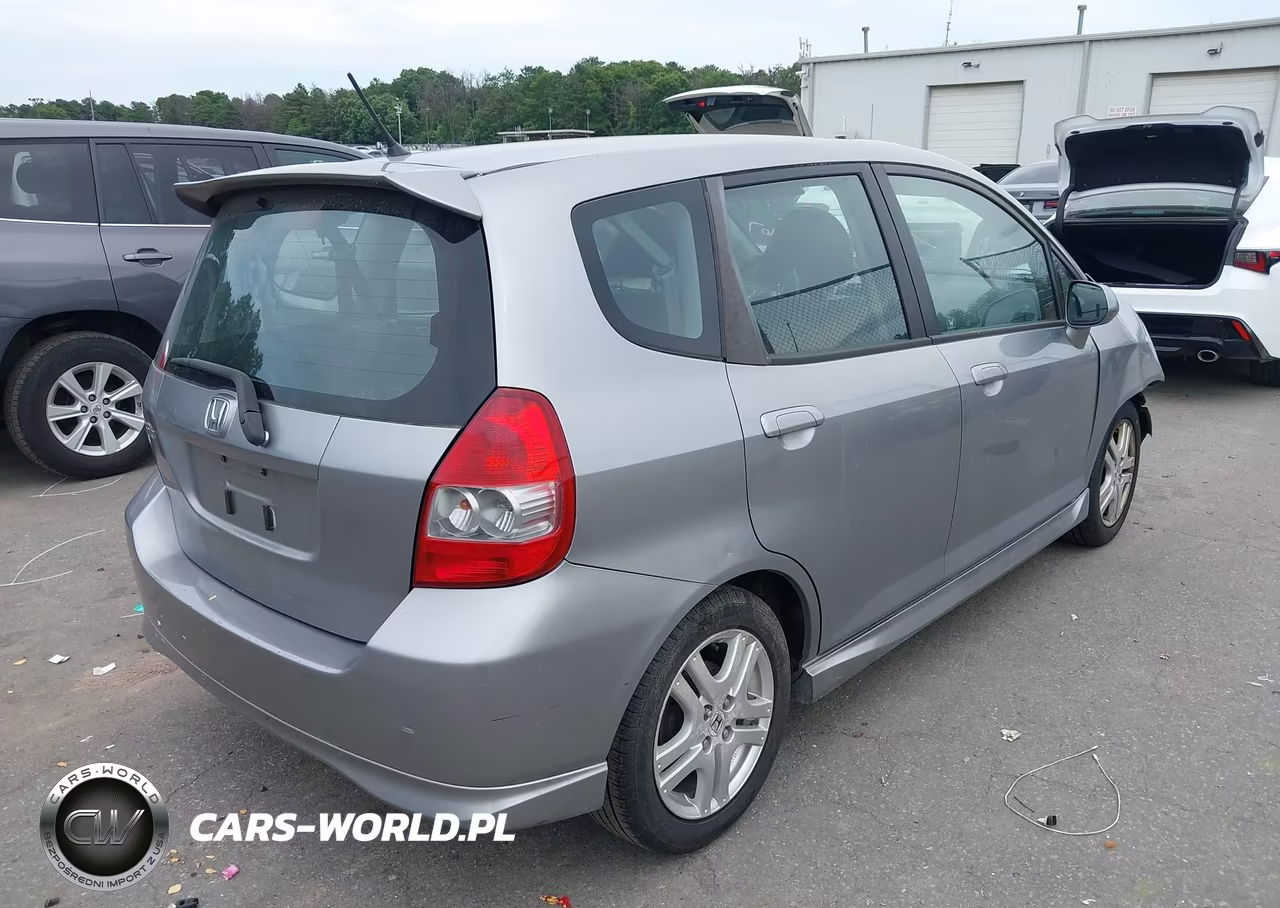 2007 Honda Fit Sport VIN:JHMGD38687S042507 - 4