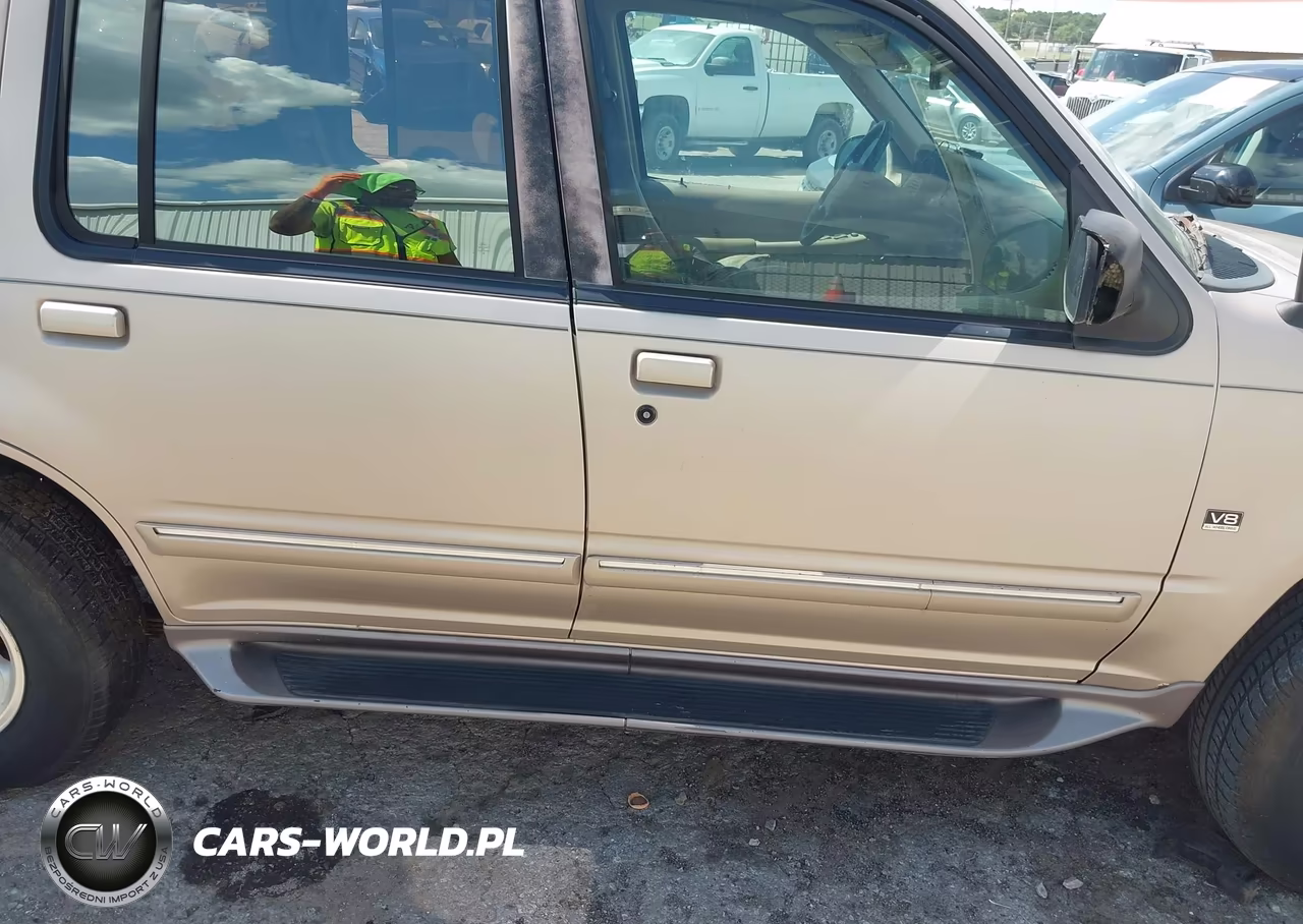 1997 Ford Explorer Eddie Bauer-Limited-Xlt VIN:1FMDU35P1VZB23950 - 6