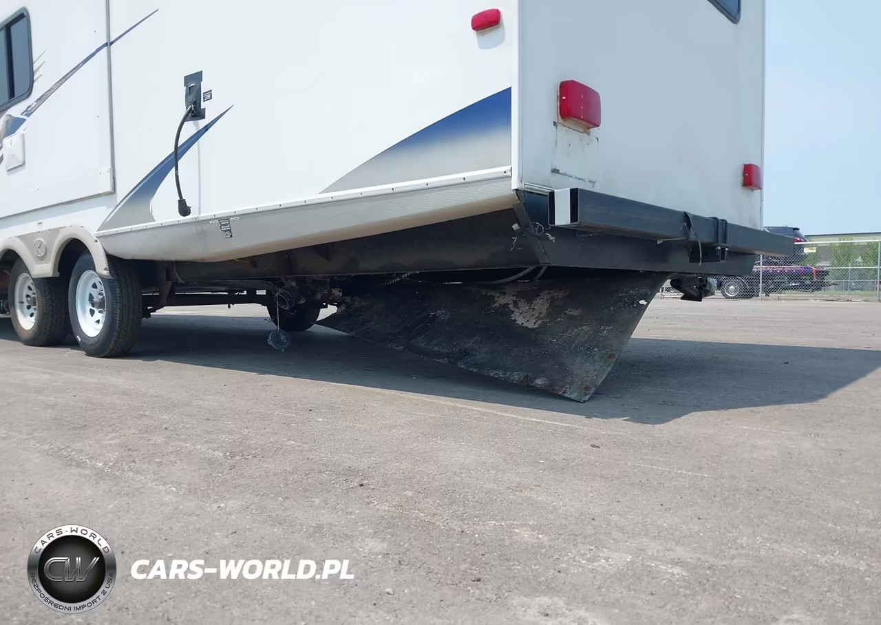 2010 Keystone Ultra Lt VIN:4YDT30026AM410301 - 6
