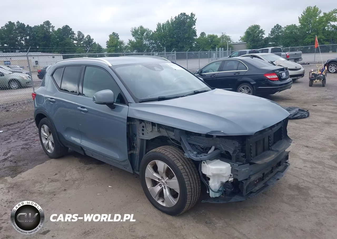 2020 Volvo Xc40 T5 Momentum