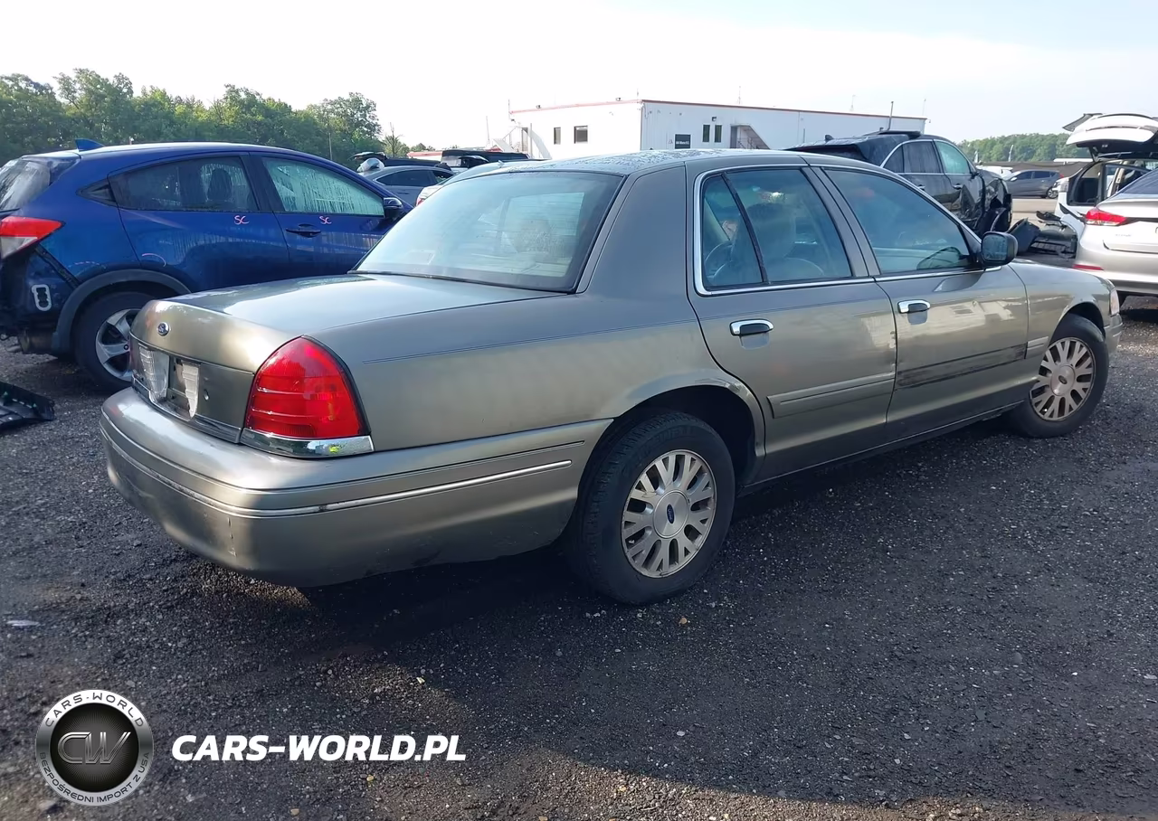 2004 Ford Crown Victoria Lx VIN:2FAFP74W94X182212 - 4