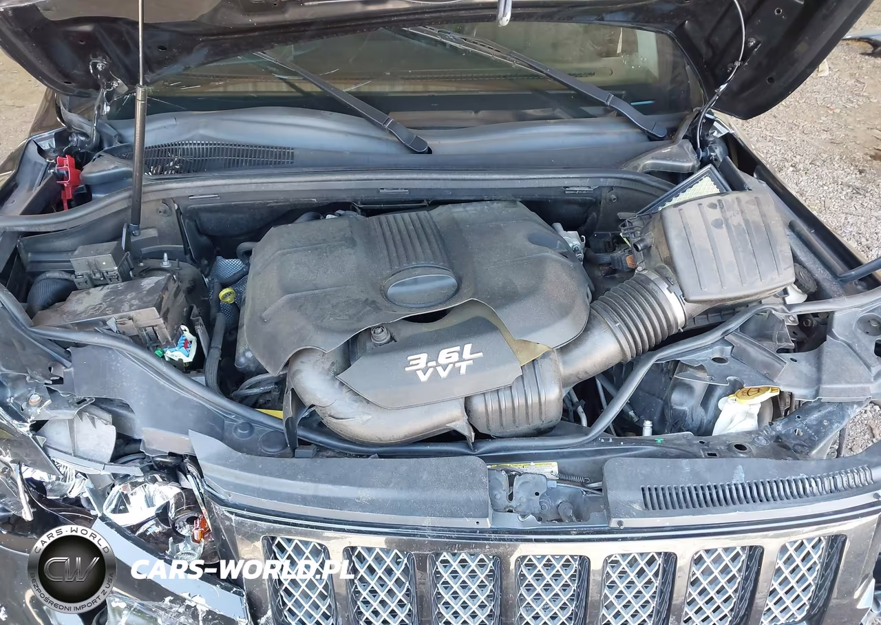 2012 Jeep Grand Cherokee Laredo VIN:1C4RJFAG8CC313383 - 10