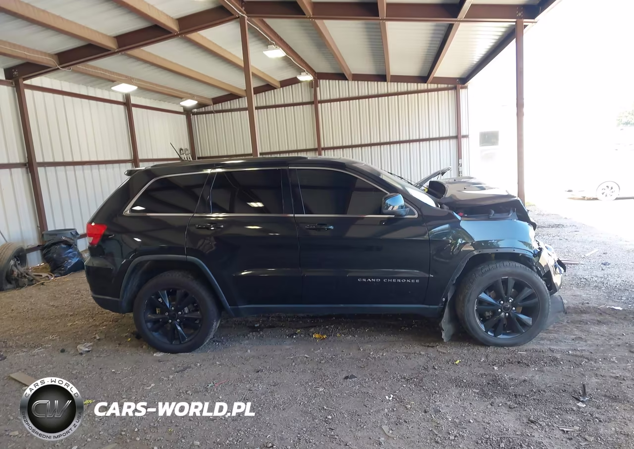 2012 Jeep Grand Cherokee Laredo VIN:1C4RJFAG8CC313383 - 14