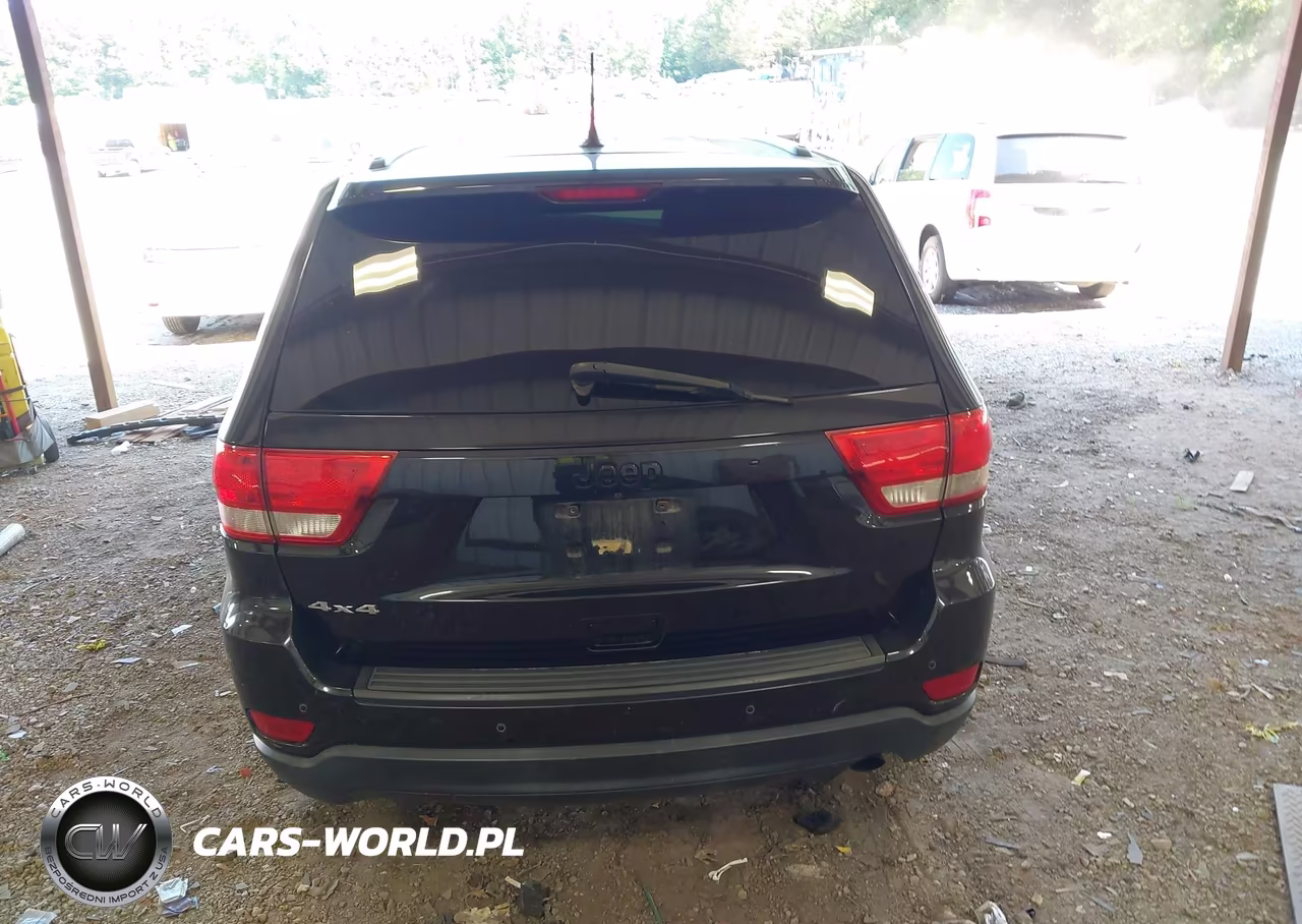 2012 Jeep Grand Cherokee Laredo VIN:1C4RJFAG8CC313383 - 17