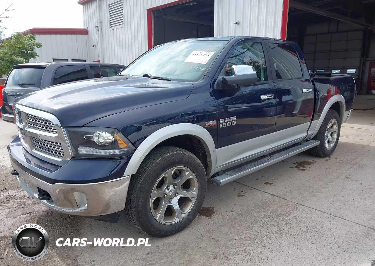 2015 Ram 1500 Laramie VIN:1C6RR7NT6FS533208 - 2