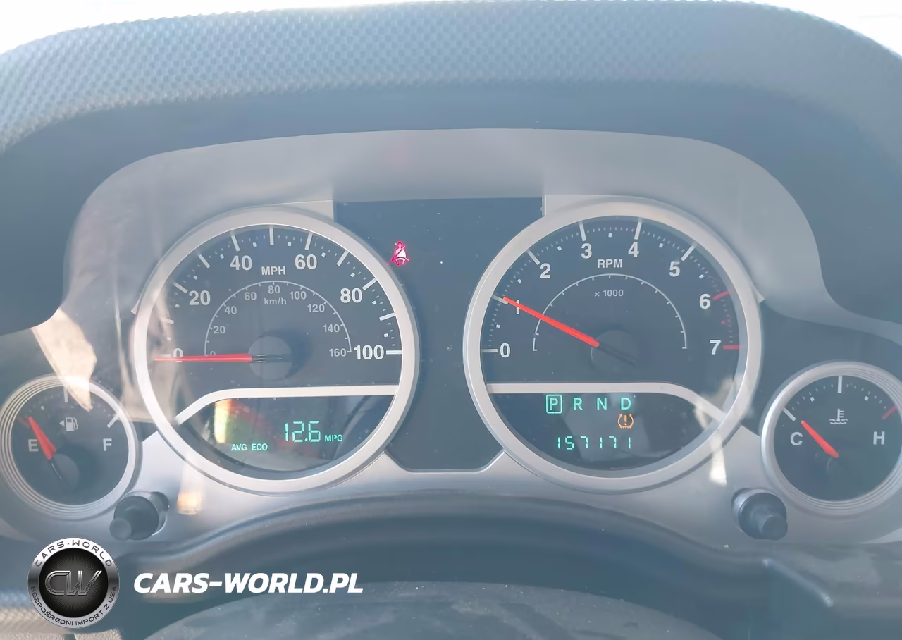 2010 Jeep Wrangler Unlimited Sport VIN:1J4BA3H10AL206658 - 7