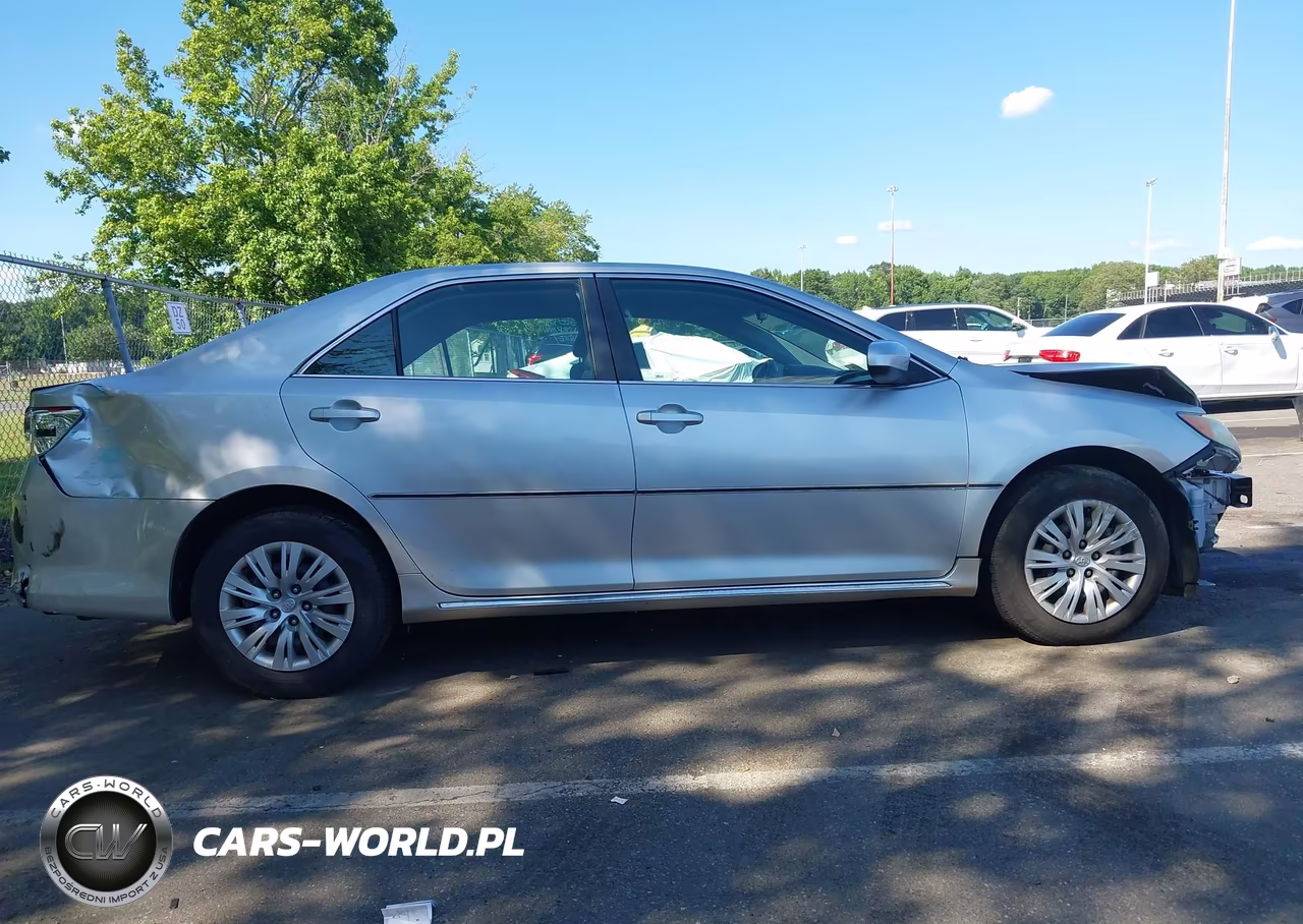 2012 Toyota Camry Le VIN:4T4BF1FK0CR237558 - 13