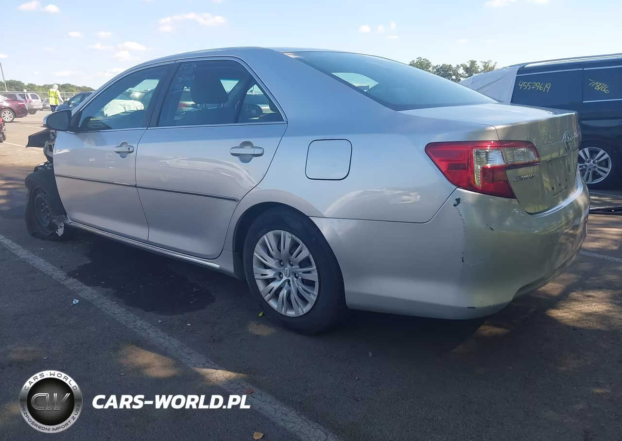 2012 Toyota Camry Le VIN:4T4BF1FK0CR237558 - 3
