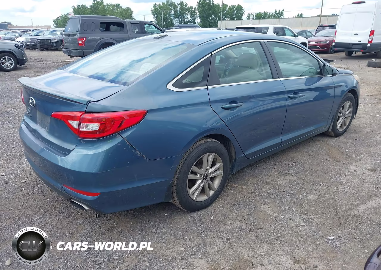 2015 Hyundai Sonata Se VIN:5NPE24AF7FH173987 - 4