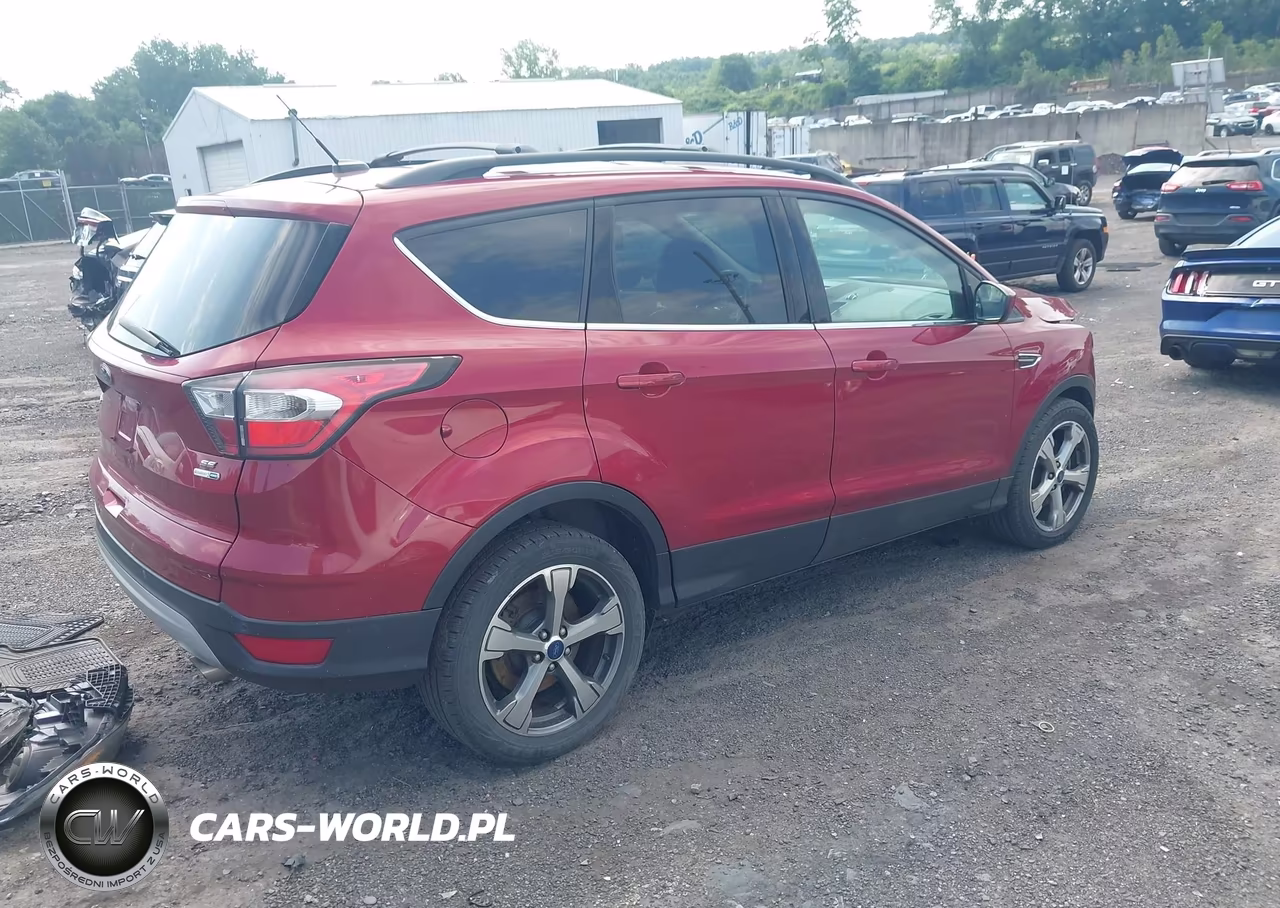 2017 Ford Escape Se VIN:1FMCU9G90HUA87800 - 4