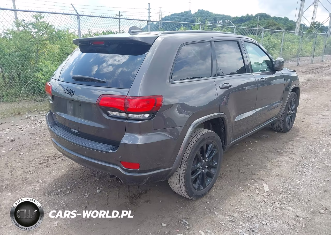 2021 Jeep Grand Cherokee Laredo X 4X4 VIN:1C4RJFAG3MC619473 - 4