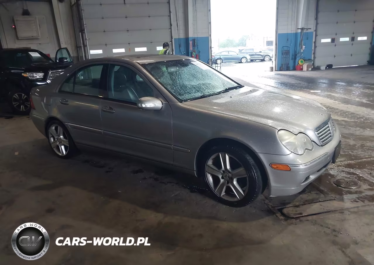 2004 Mercedes-Benz C 240 4Matic