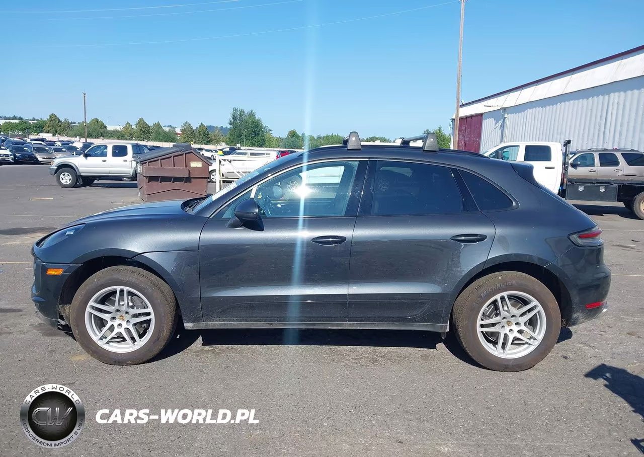 2019 Porsche Macan VIN:WP1AA2A57KLB00197 - 14