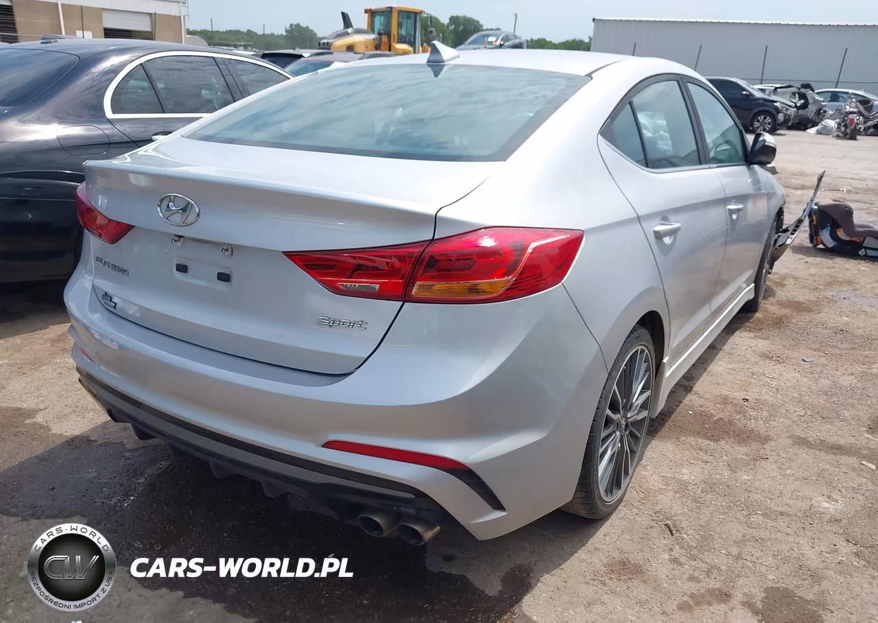 2018 Hyundai Elantra Sport VIN:KMHD04LB6JU483117 - 4