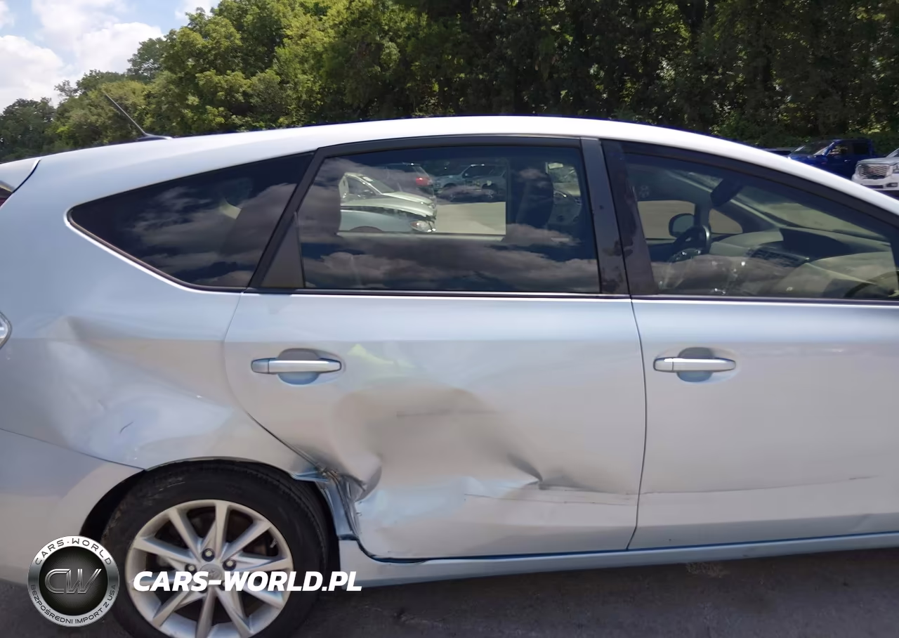 2012 Toyota Prius V Five VIN:JTDZN3EU3C3093539 - 6