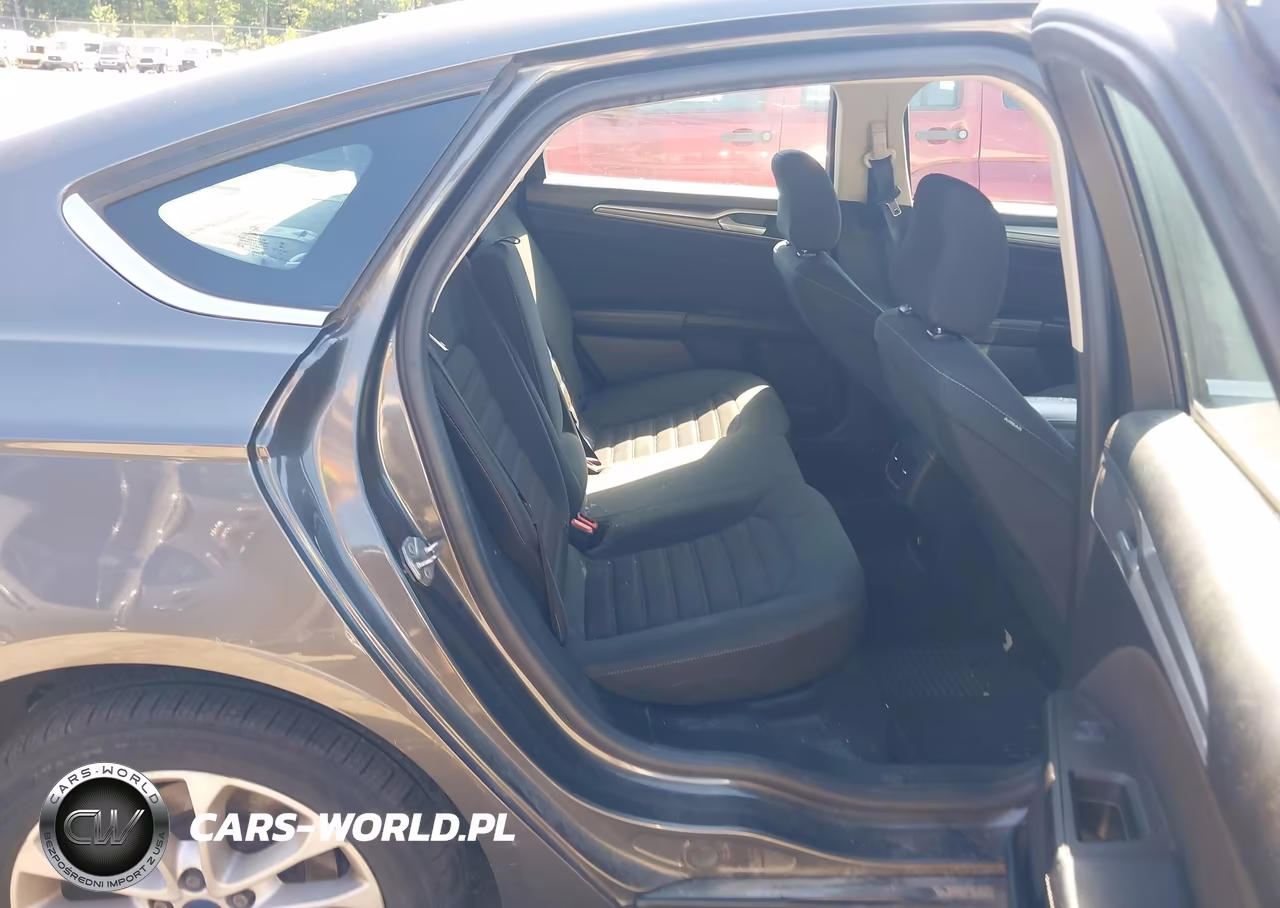 2020 Ford Fusion Se VIN:3FA6P0HD9LR128499 - 8