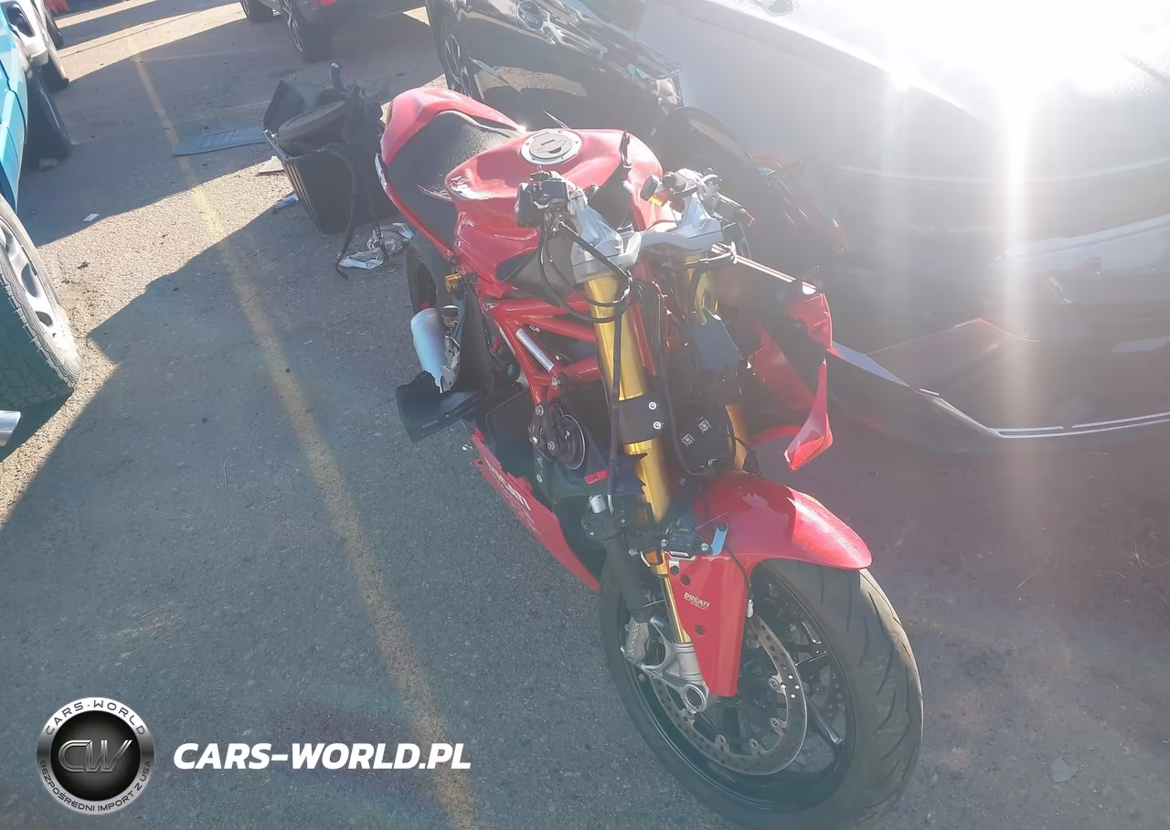 2023 Ducati Supersport