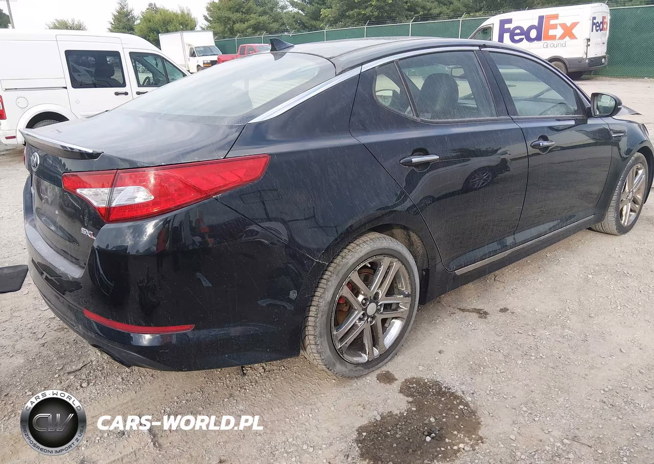 2013 Kia Optima Sx VIN:5XXGR4A68DG125718 - 4