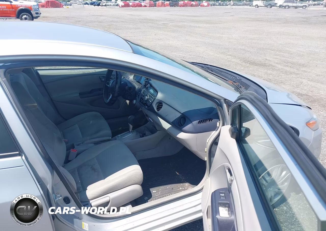 2010 Honda Insight Lx VIN:JHMZE2H51AS030987 - 5
