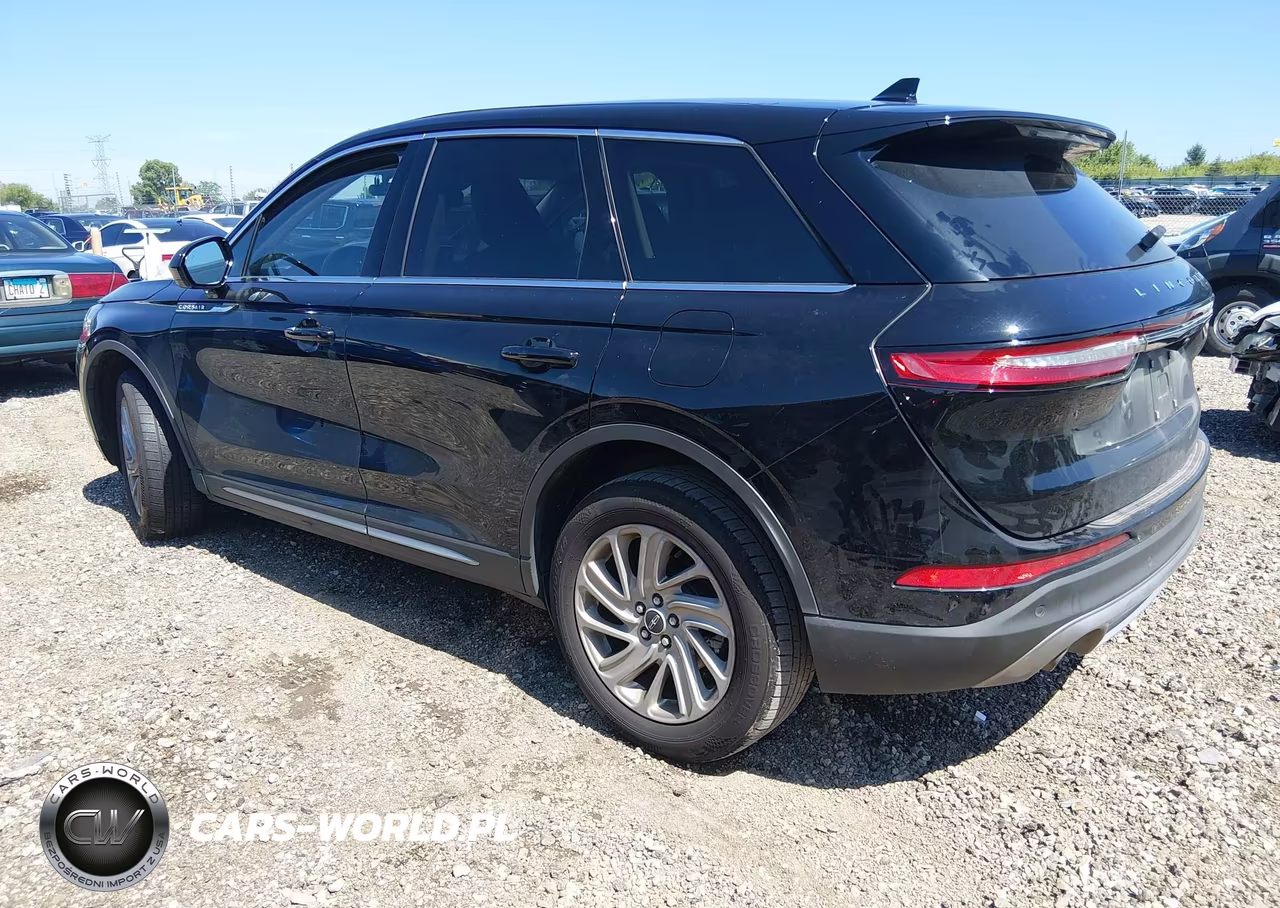 2023 Lincoln Corsair Standard VIN:5LMCJ1CA2PUL14149 - 3