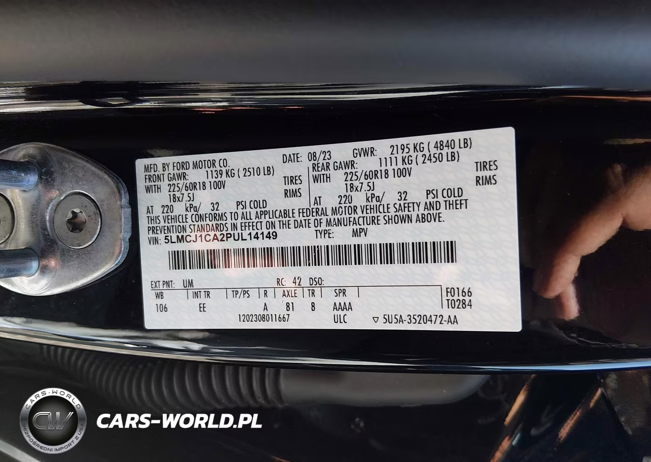 2023 Lincoln Corsair Standard VIN:5LMCJ1CA2PUL14149 - 9