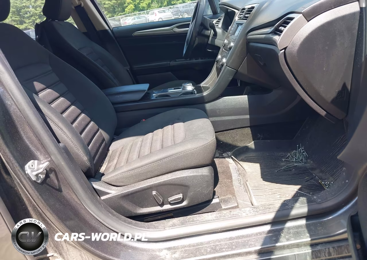 2018 Ford Fusion Se VIN:3FA6P0H71JR106116 - 5