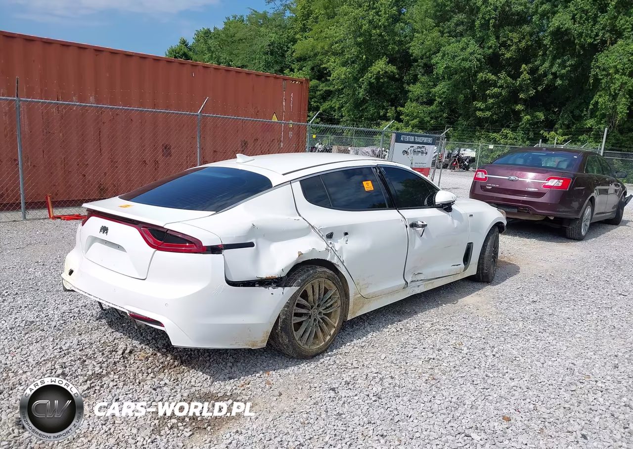 2018 Kia Stinger VIN:KNAE15LA5J6035150 - 4