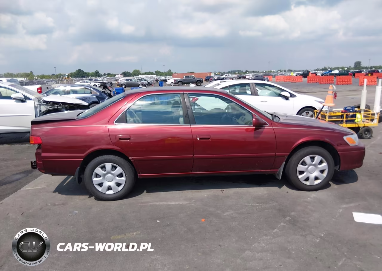 2000 Toyota Camry Le VIN:JT2BG22K7Y0444382 - 14