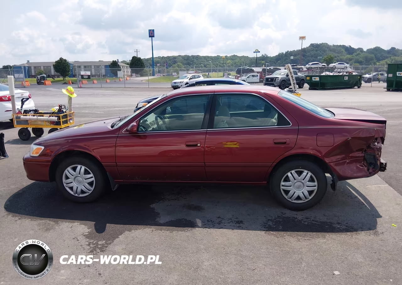 2000 Toyota Camry Le VIN:JT2BG22K7Y0444382 - 15