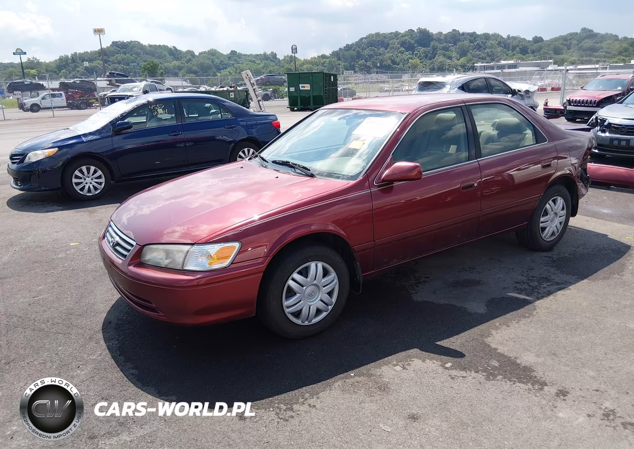 2000 Toyota Camry Le VIN:JT2BG22K7Y0444382 - 2