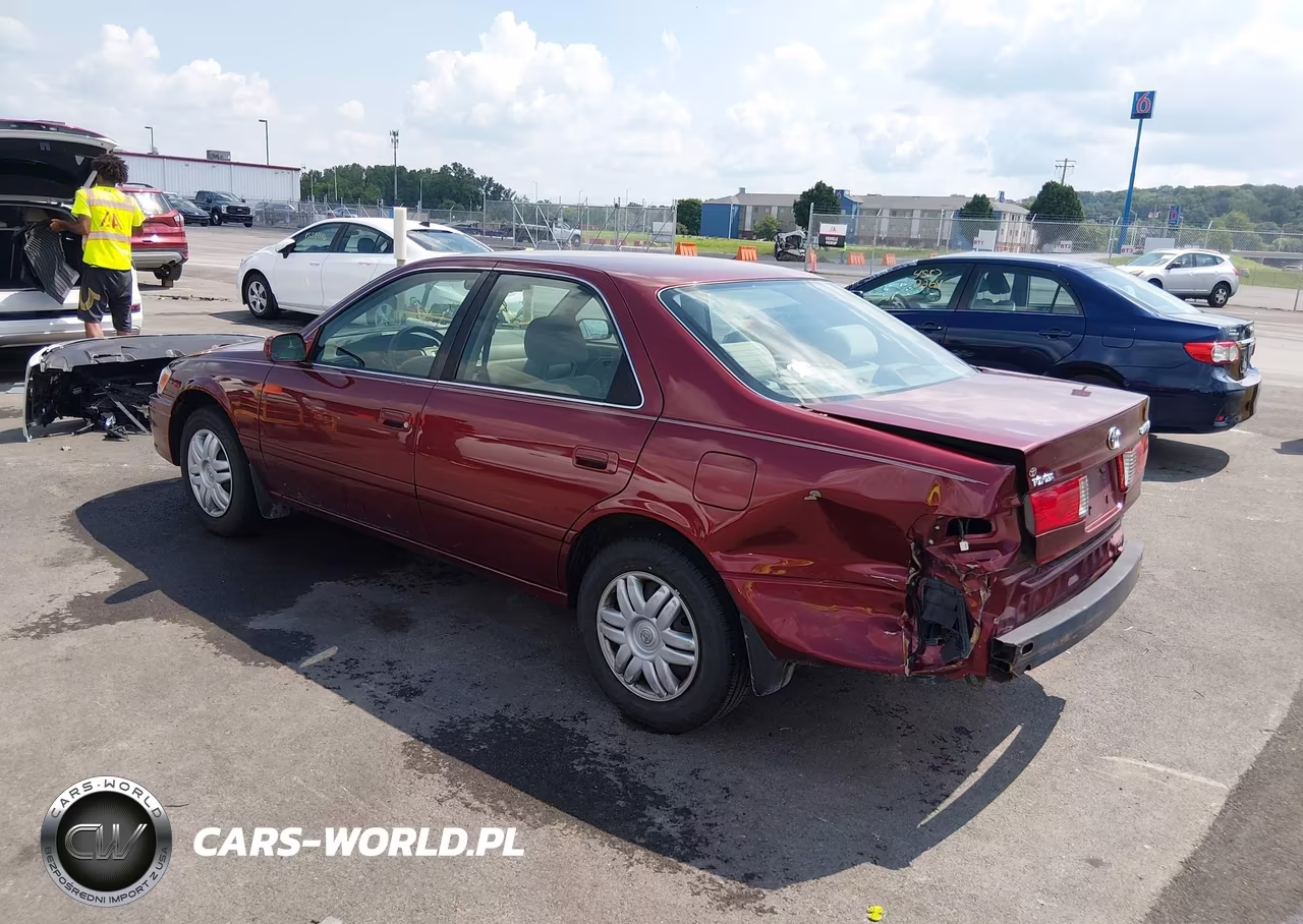 2000 Toyota Camry Le VIN:JT2BG22K7Y0444382 - 3