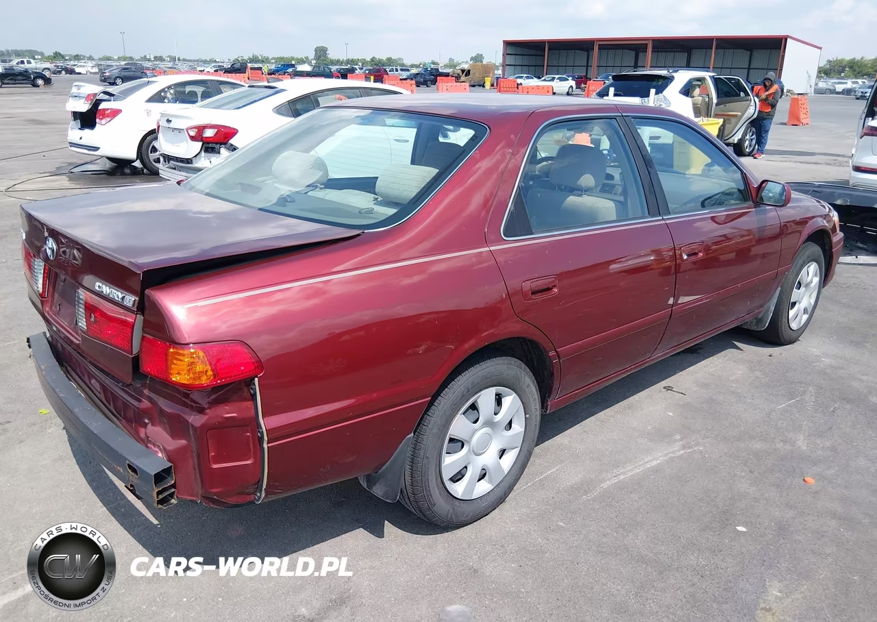 2000 Toyota Camry Le VIN:JT2BG22K7Y0444382 - 4
