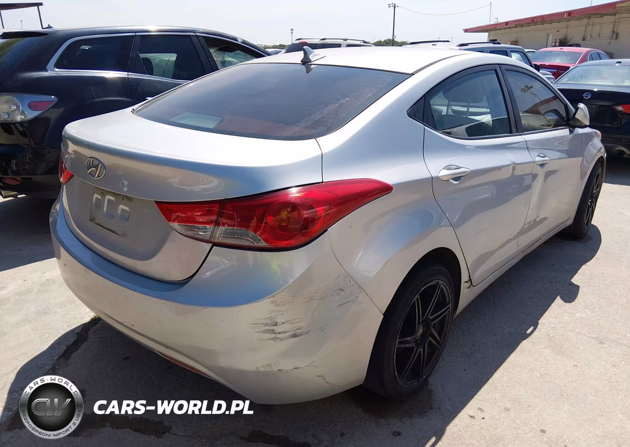 2013 Hyundai Elantra Gls VIN:KMHDH4AE1DU991134 - 4