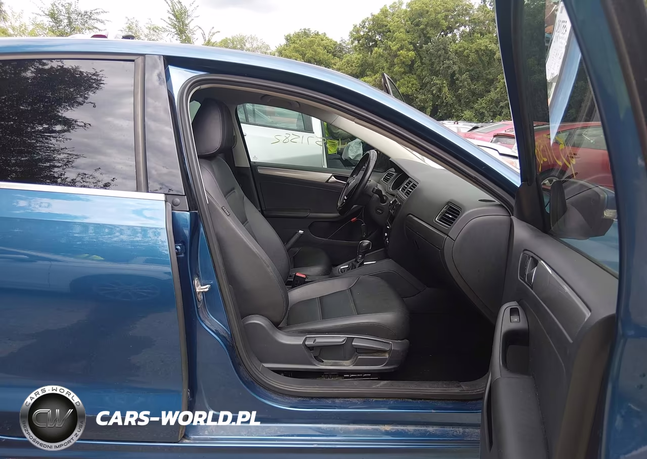 2017 Volkswagen Jetta 1.4T Se VIN:3VWDB7AJ3HM281194 - 5