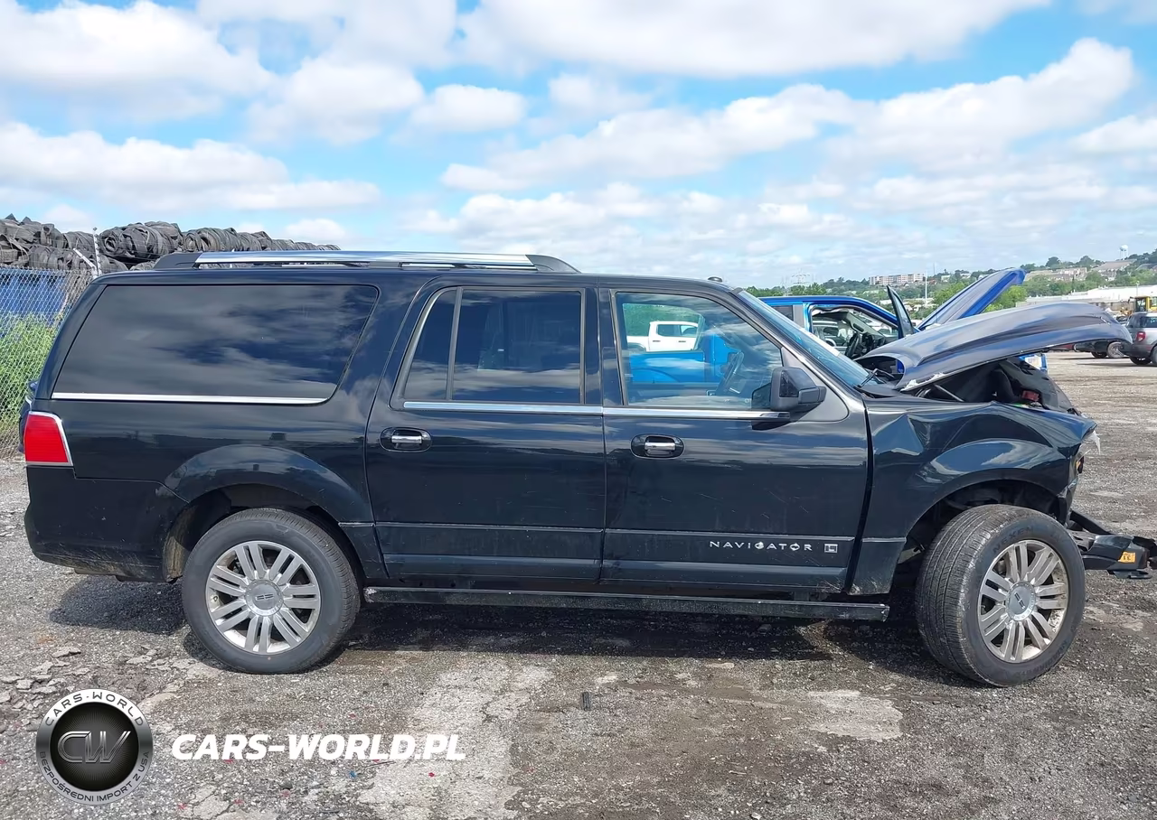 2012 Lincoln Navigator L VIN:5LMJJ3J52CEL00586 - 13