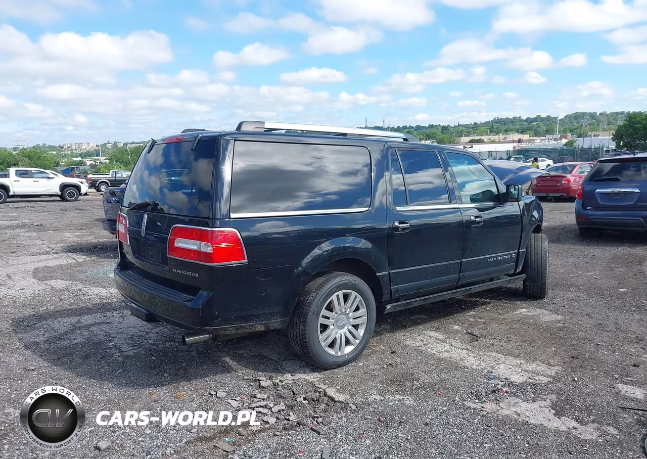 2012 Lincoln Navigator L VIN:5LMJJ3J52CEL00586 - 4