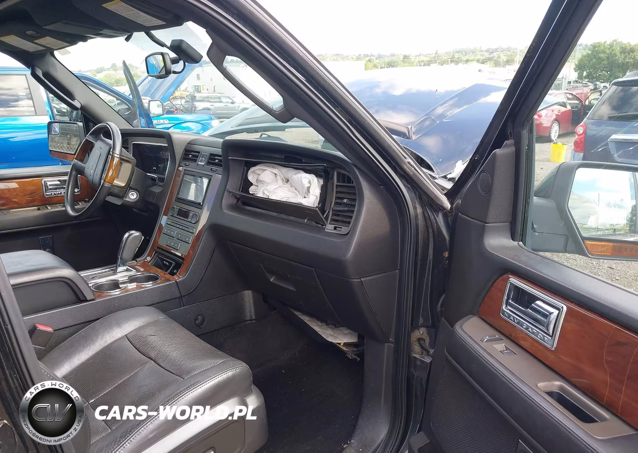 2012 Lincoln Navigator L VIN:5LMJJ3J52CEL00586 - 5