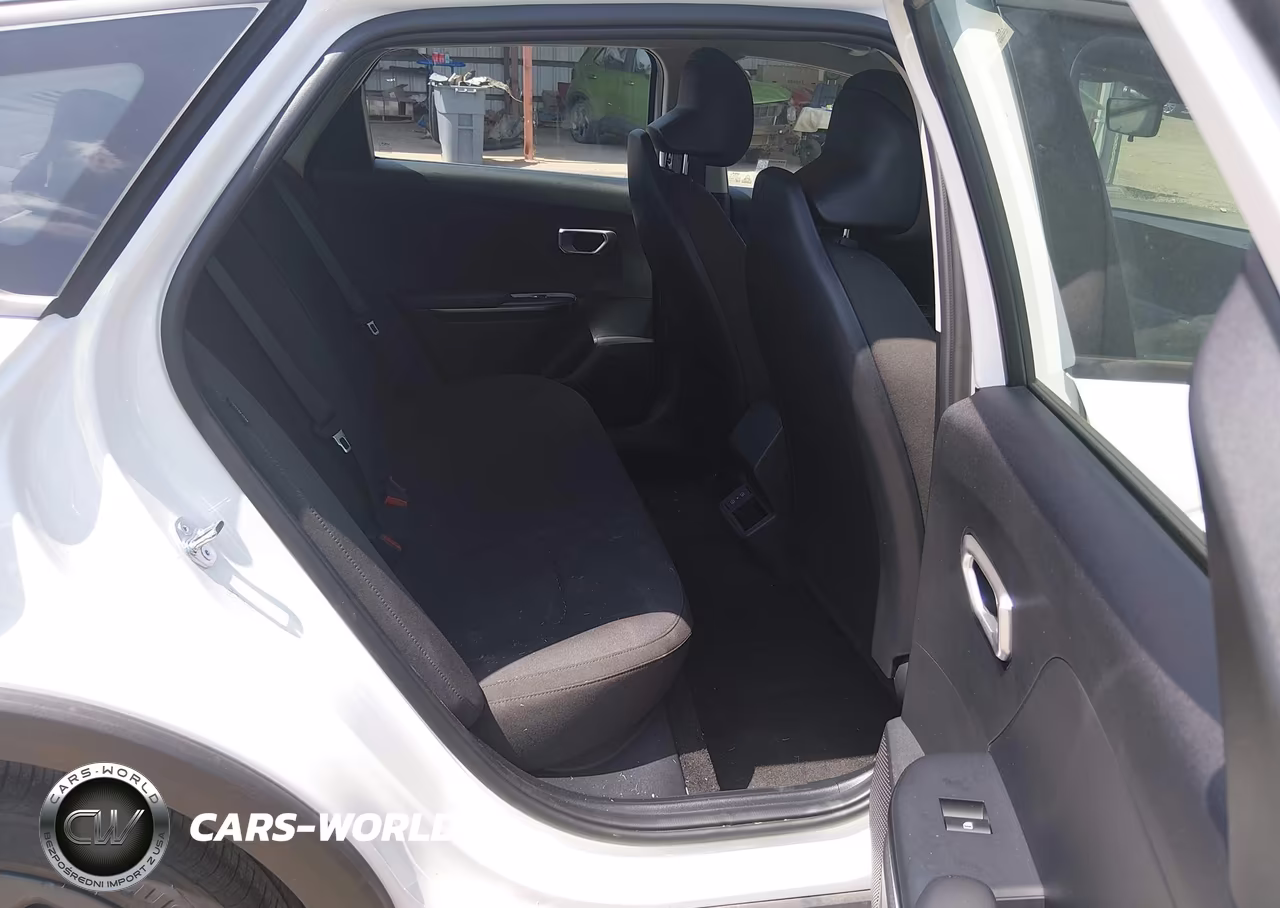 2026 Kia K4 Lxs VIN:3KPFT4DE2TE302514 - 8