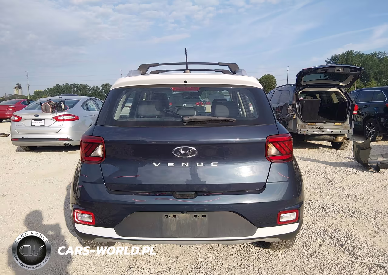 2023 Hyundai Venue Limited VIN:KMHRC8A39PU213579 - 17