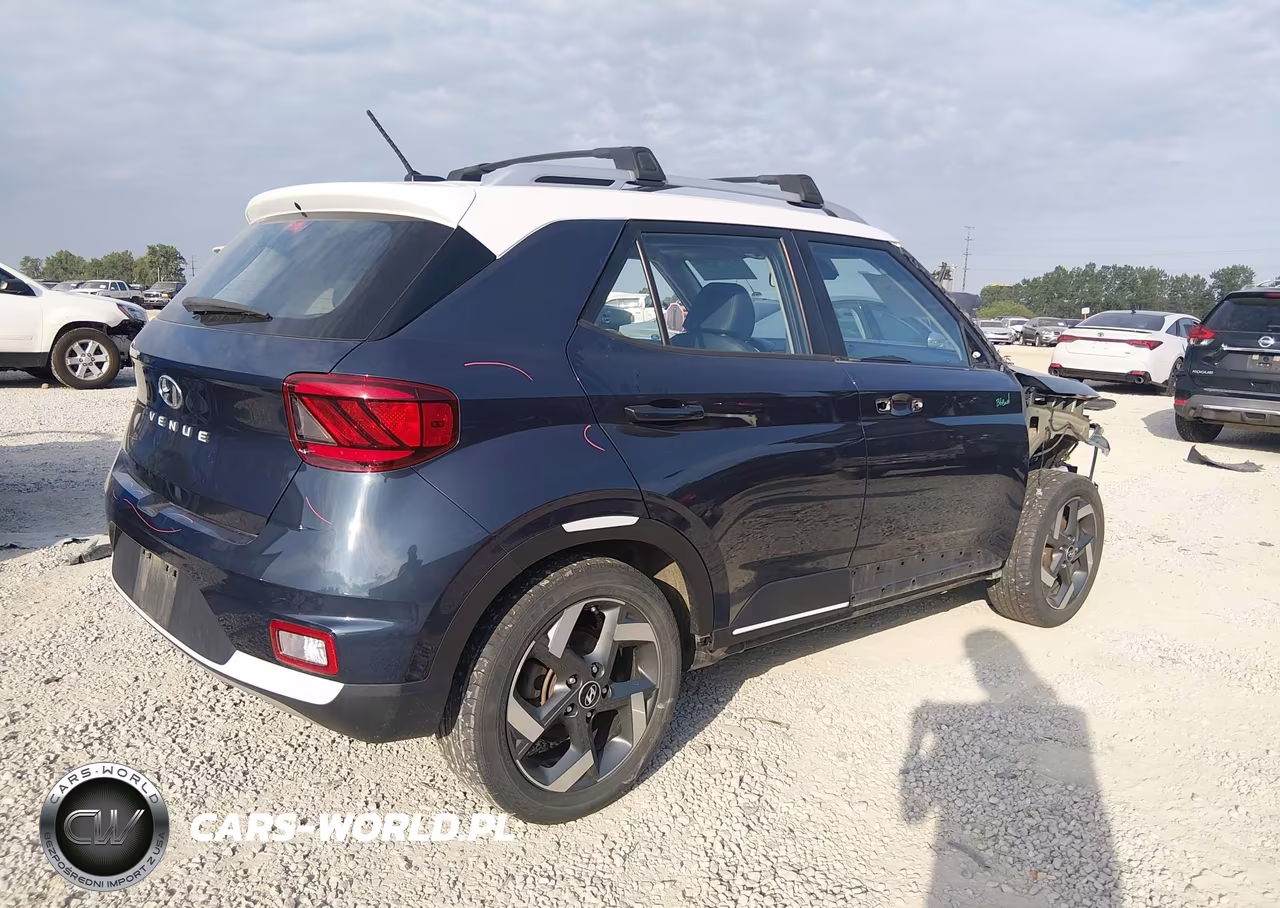 2023 Hyundai Venue Limited VIN:KMHRC8A39PU213579 - 4