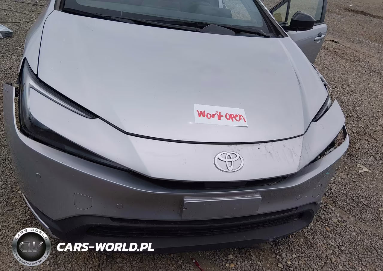 2024 Toyota Prius Le VIN:JTDACAAU3R3025781 - 10