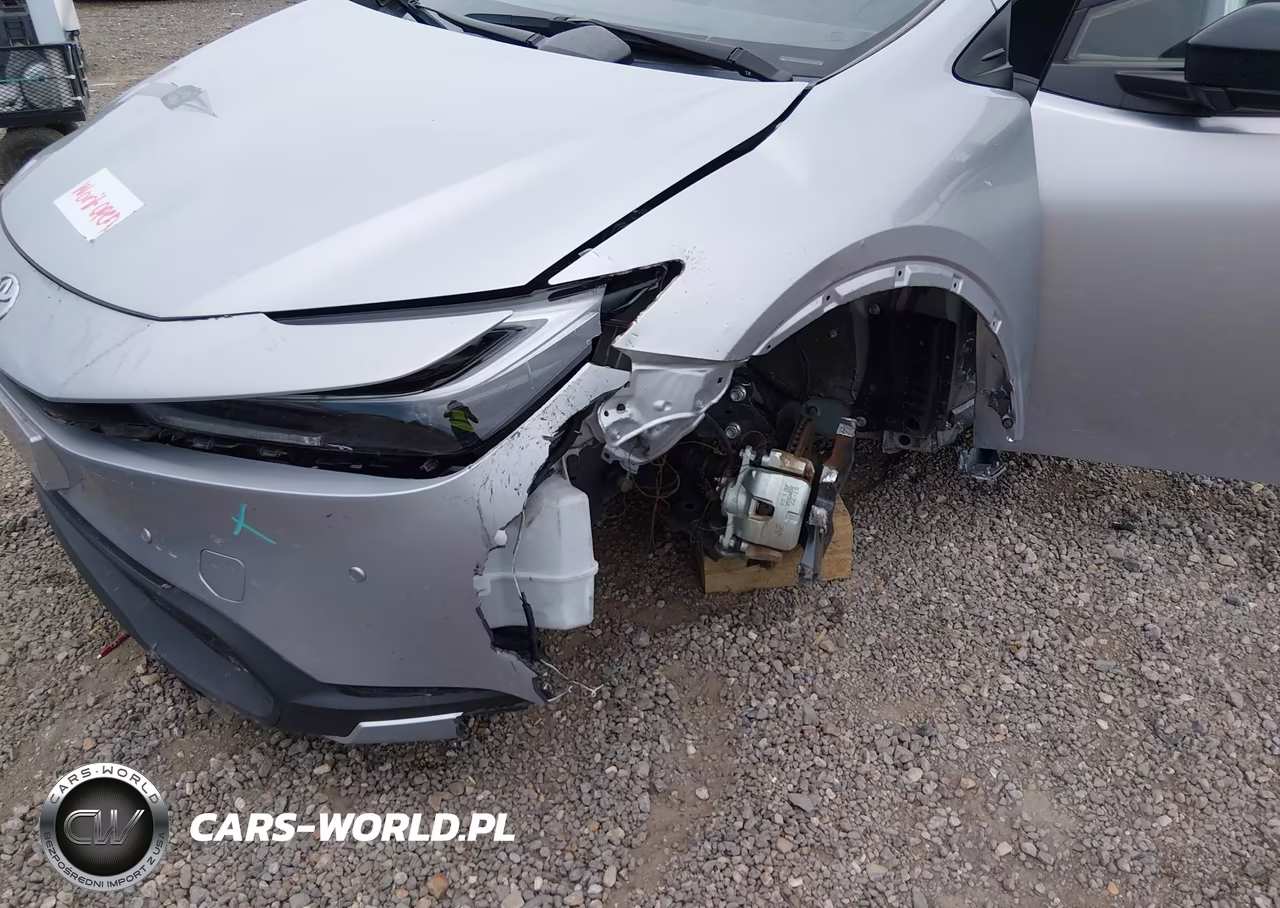 2024 Toyota Prius Le VIN:JTDACAAU3R3025781 - 6