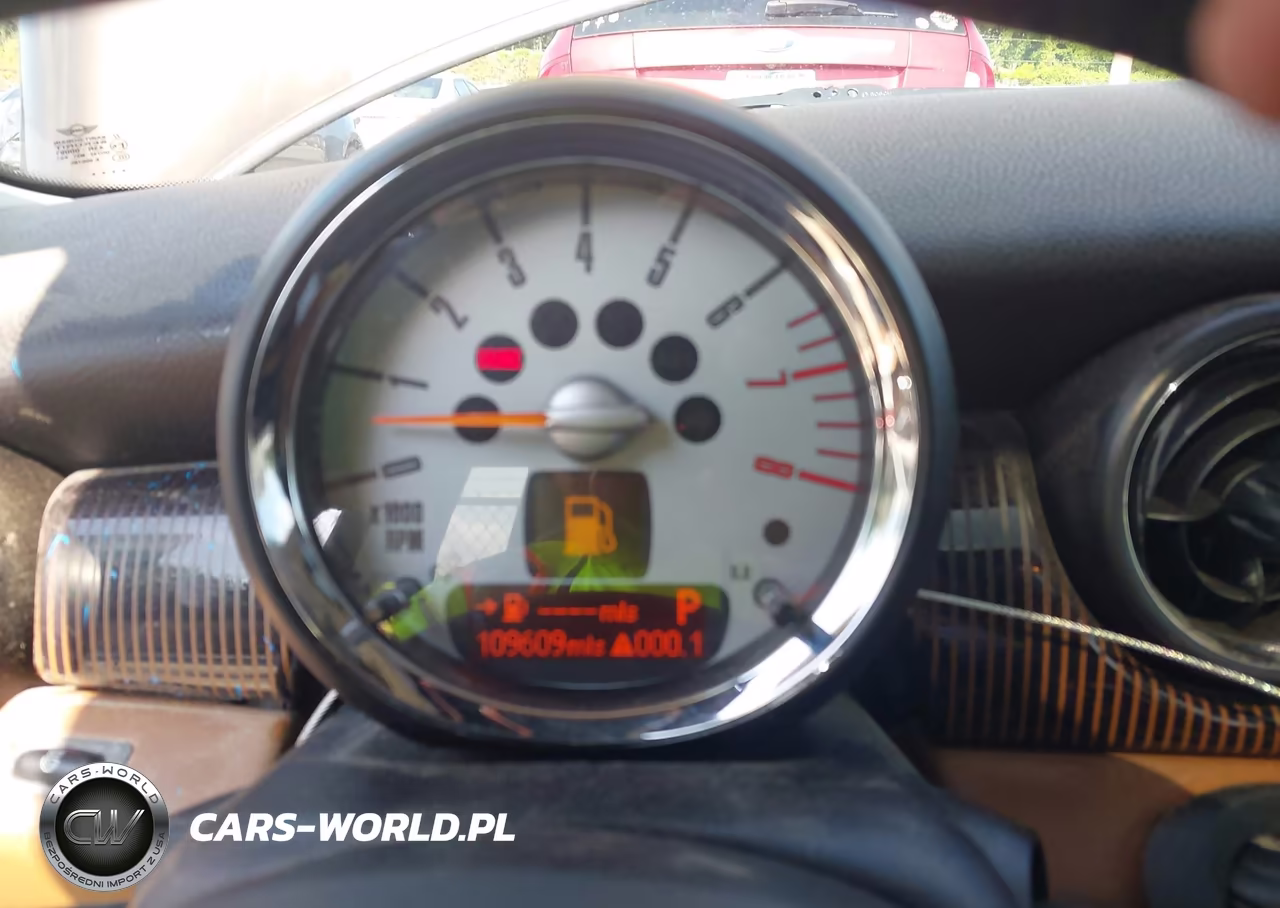 2010 Mini Cooper S VIN:WMWMF7C53ATW88489 - 7