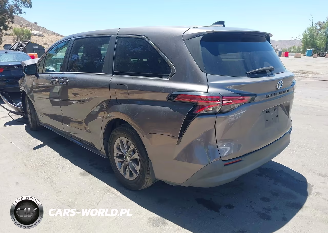 2021 Toyota Sienna Le VIN:5TDKRKEC4MS049430 - 3